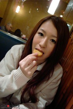 《像小强一样活着》